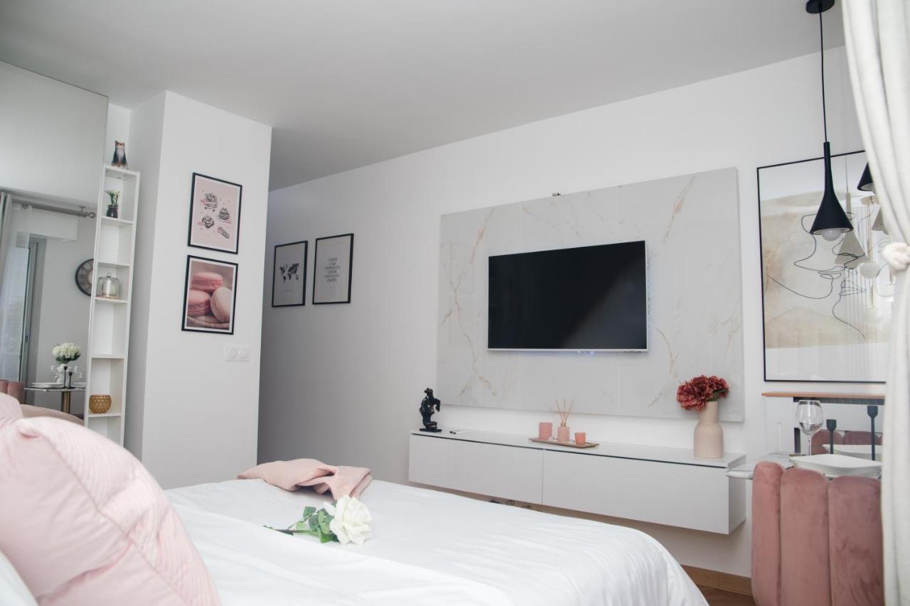 Paris' Premium Romantic Studio Exteriér fotografie